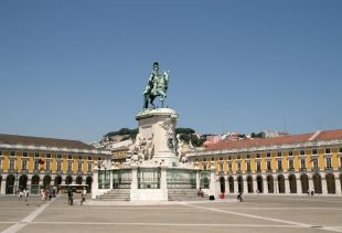 Estatua DJose 01